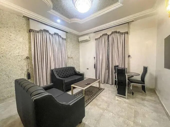 Others 5, Plot 400 Luxury Apartments, AbujaMun