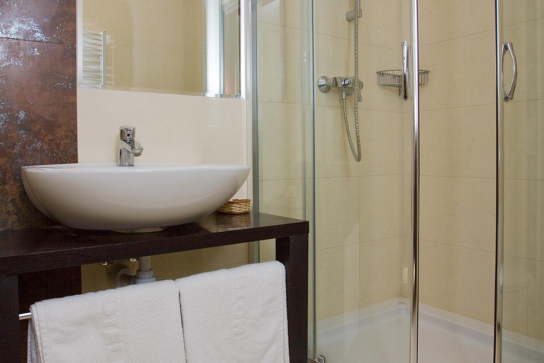 Bathroom 2, Hotel Azalia & Spa, Wieliczka