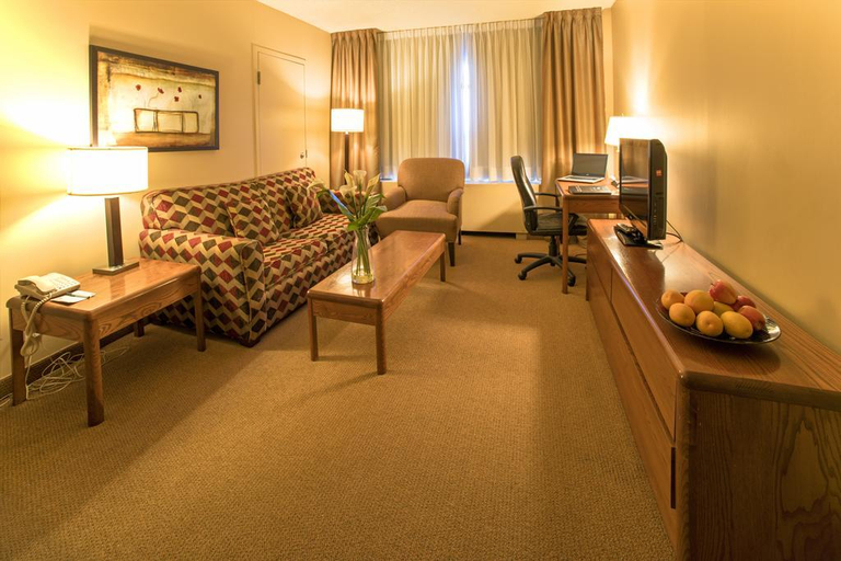 Bedroom 3, Quality Inn & Suites P.E. Trudeau Airport, Montréal