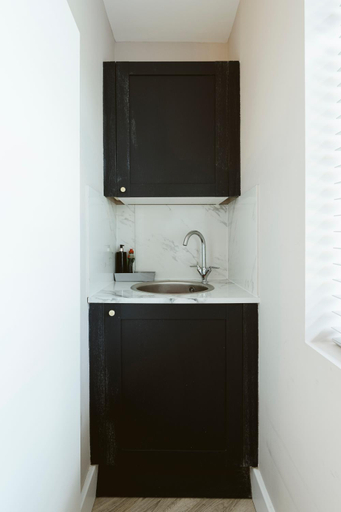 Others 4, West Drayton Self Contained Studios, London