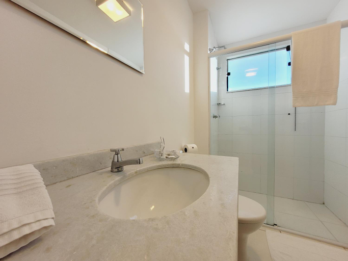 Bathroom, Pinda Palace Hotel, Pindamonhangaba