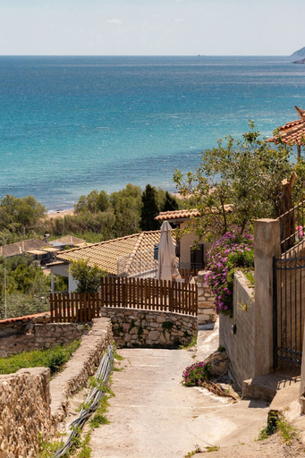 Room 5, Beach House Steps Away From the sea, Peloponnese