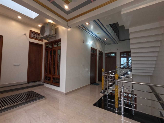 Others 5, Hare Rama Palace, Faizabad