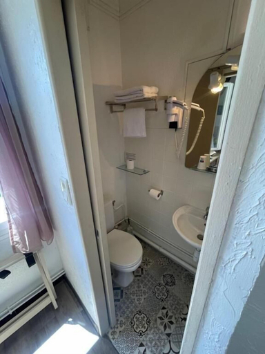 Bathroom 4, Hotel Clair Logis, Pyrénées-Orientales