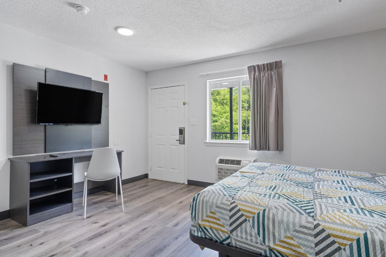 Bedroom 2, Southern Suites Pensacola Davis, Escambia
