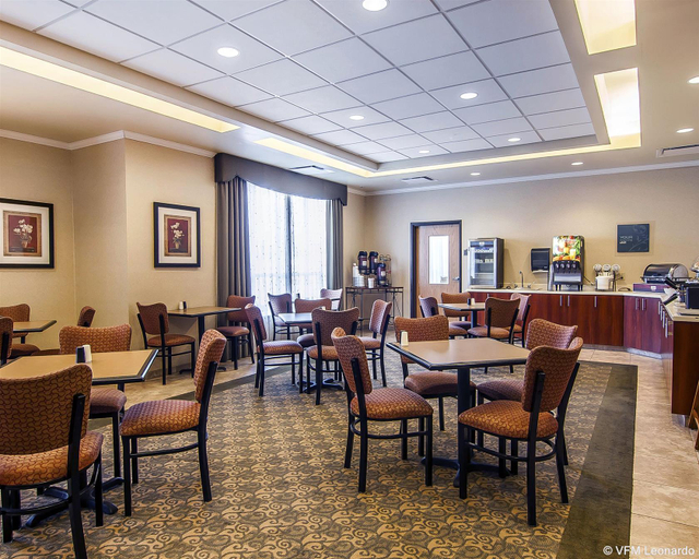 Food & Drinks 5, Comfort Inn & Suites Creswell, Lane