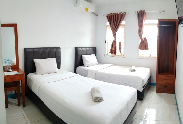bedroom 9