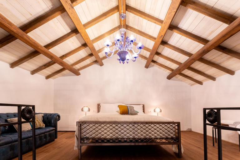 Bedroom 5, D.H. Lawrence, Cagliari