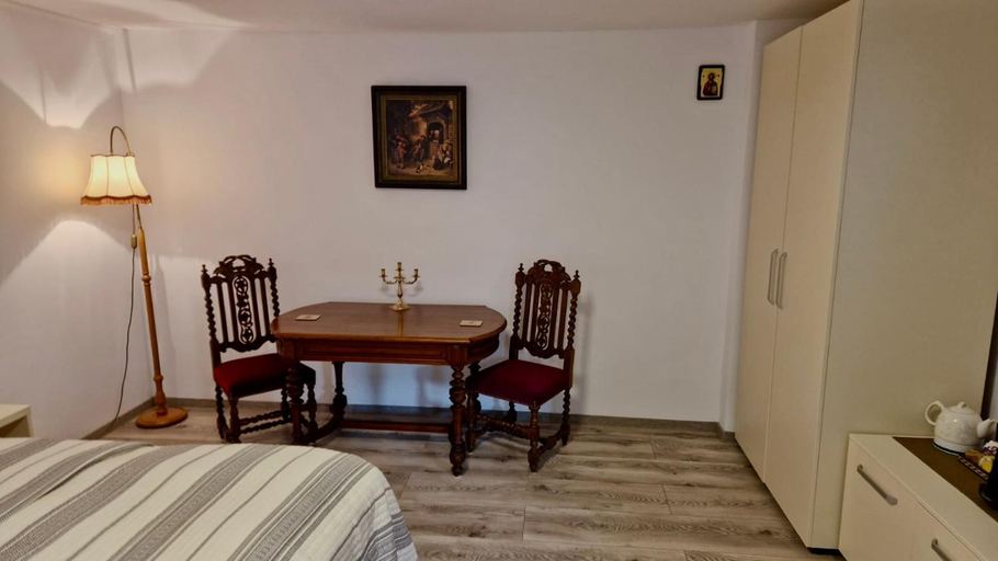 Others 5, Casa Teo, Buzau
