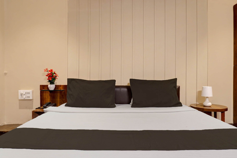 Room 3, Elegant Stays in Downtown Bangalore, Pune