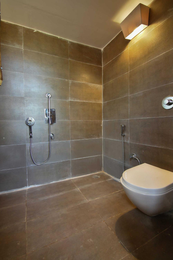 Bathroom 3, Tadoba Jungle Camp, Chandrapur