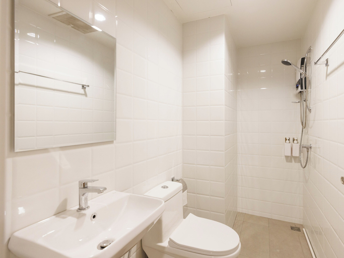 Bathroom 5, Takka Hotel - Bearing, Muang Samut Prakan