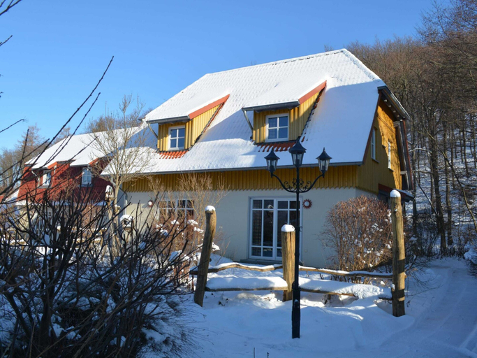 Exterior 2, Holiday Home in Wernigerode With a Shared Pool, Harz