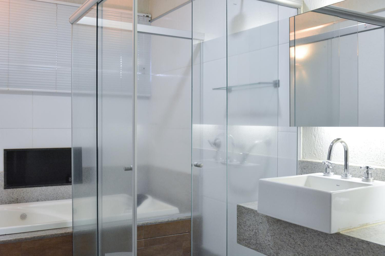 Bathroom 2, Planaltos Palace Hotel, Goianésia