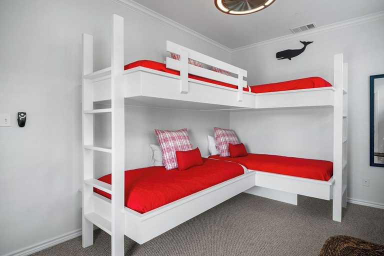 Bedroom 3, The Blue Dog 112 ST, Nueces