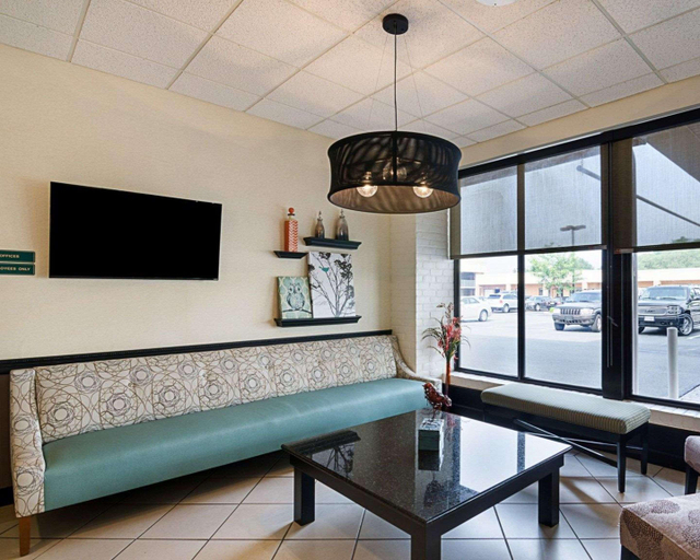 Public Area 4, Quality Inn, Greenbrier