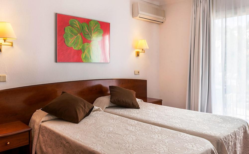 Bedroom 3, Hotel Sant March, Girona