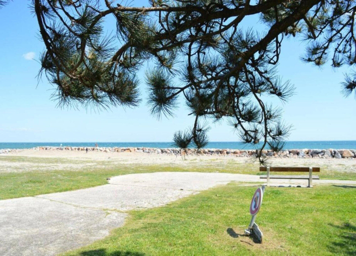 View from property 2, Cozy Retreat by the Beach, Pyrénées-Orientales