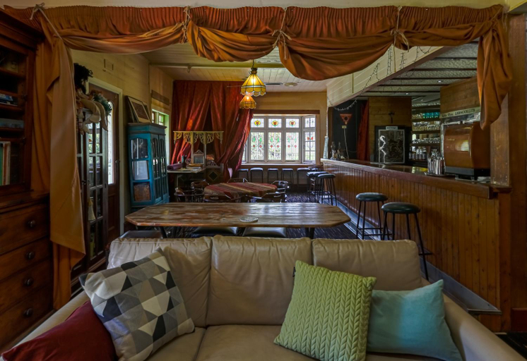 Food & Drinks, Robbie Burns Hotel Wyndham, Bega Valley