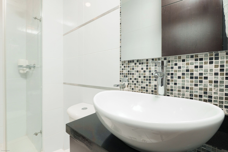 Bathroom 5, Hotel El Alba, Santiago de Cali