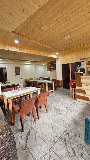Food & Drinks 5, Hotel Alpine Vista, Kangra