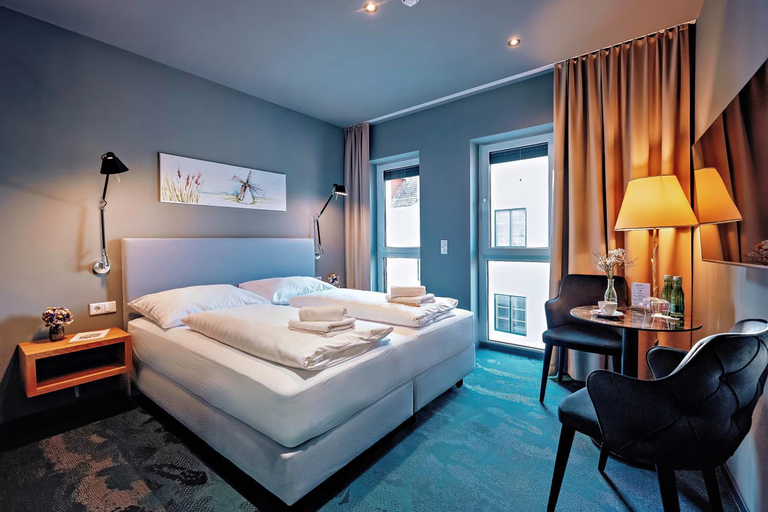 Bedroom 2, Stadthotel Retz - sgrafit hotel - Self Check-In, Hollabrunn
