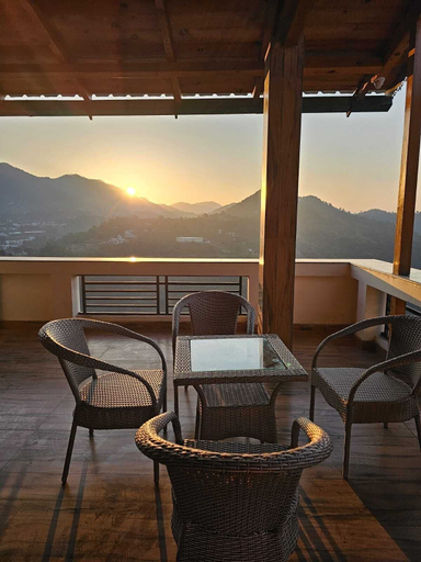 Others 3, Laspa Cottage, Nainital