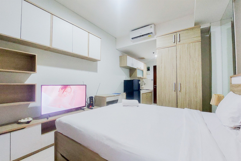 Interior, Warm and Clean Studio at Springwood Residence Tangerang Apartment, Tangerang