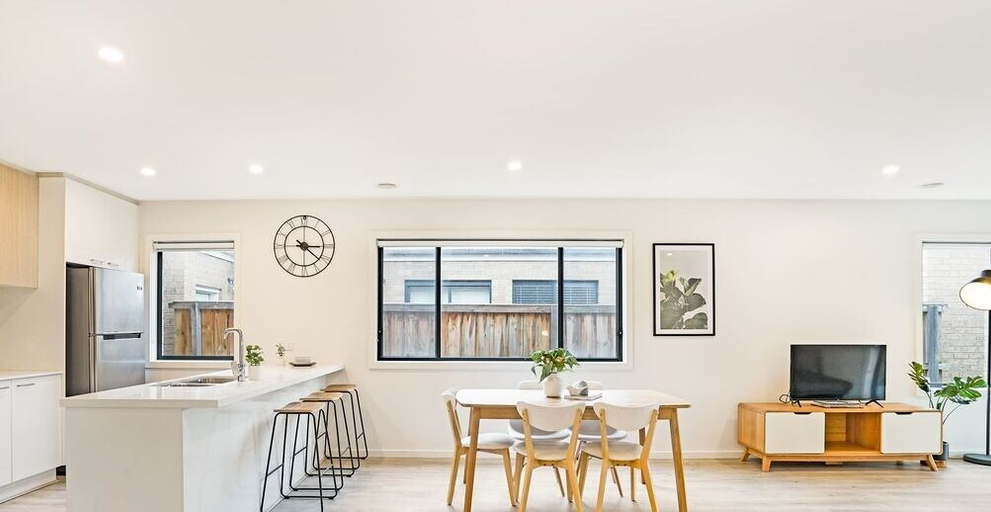 Others 3, Kozyguru | Greenvale | Charming 7 Bed House, Melbourne