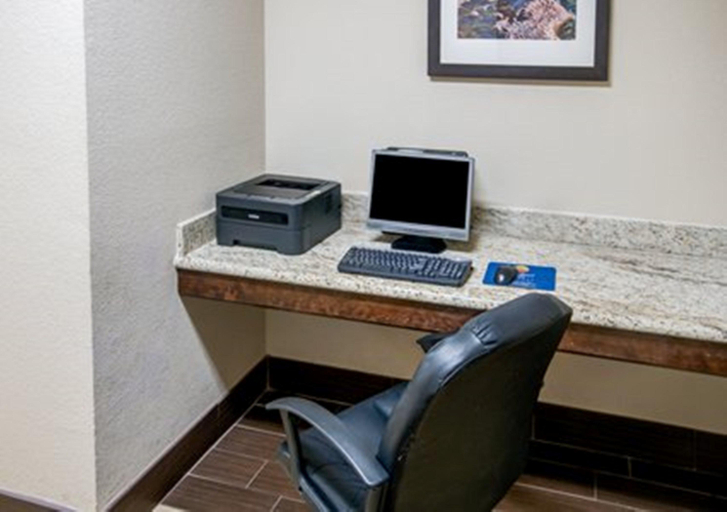 Public Area 2, Comfort Inn Albuquerque Airport, Bernalillo