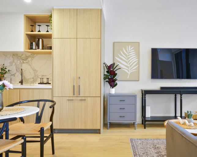 Others 5, Kozyguru | Moonee Ponds | Modern 1 Bed Apt Parking, Melbourne