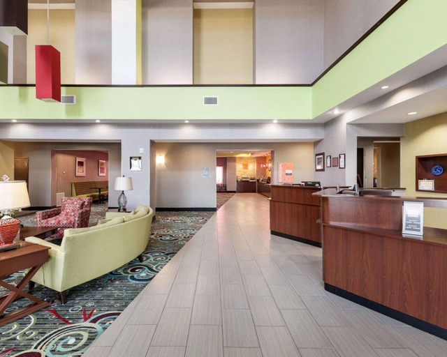 Public Area 3, Comfort Suites Greenville, Hunt