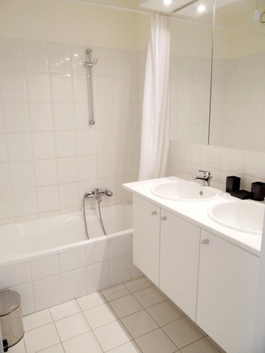 Bathroom 3, Peaceful Coastal Stay, West-Vlaanderen
