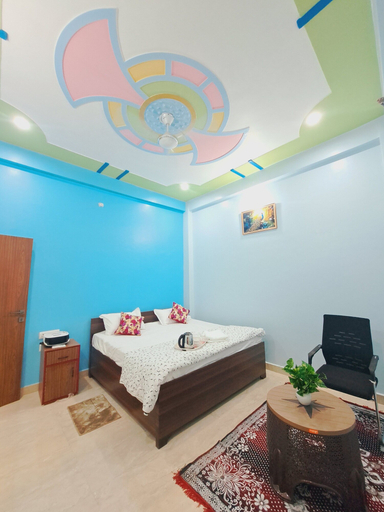 Bedroom 2, Hare Rama Palace, Faizabad