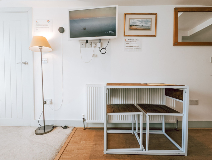 Room 2, The Isabella Studio by Richmond Park, London