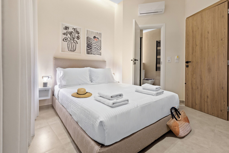 Bedroom 3, Enea City Suites, Crete