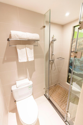 Bathroom 4, Beijing Saga Hotel, Beijing