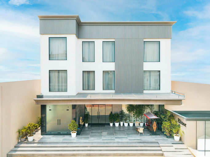 Exterior & Views 2, Elinor Hotel, Agra