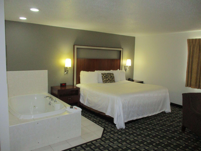 Bedroom 3, Surestay By Best Western Manchester, Delaware