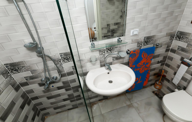 Bathroom 3, Luxury Panorama pyramids & jacuzzi, Al-Ahram