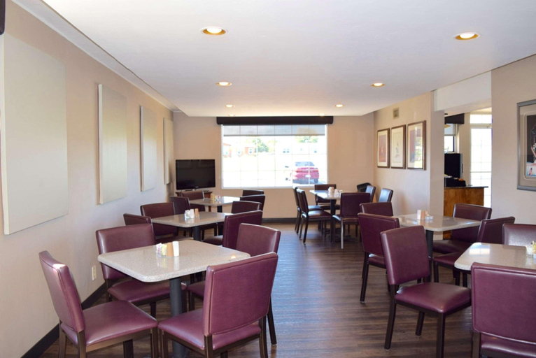 Food & Drinks 5, Best Western El Reno, Canadian