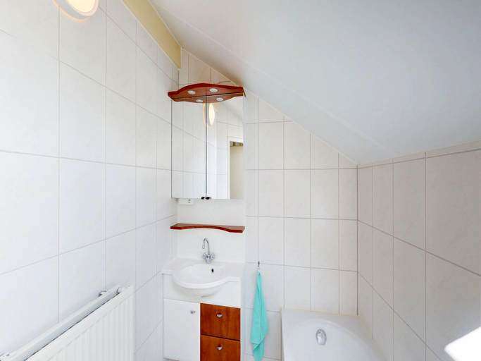 Bathroom 3, Spacious House in Netherlands for 8 Guests, Noord-Beveland