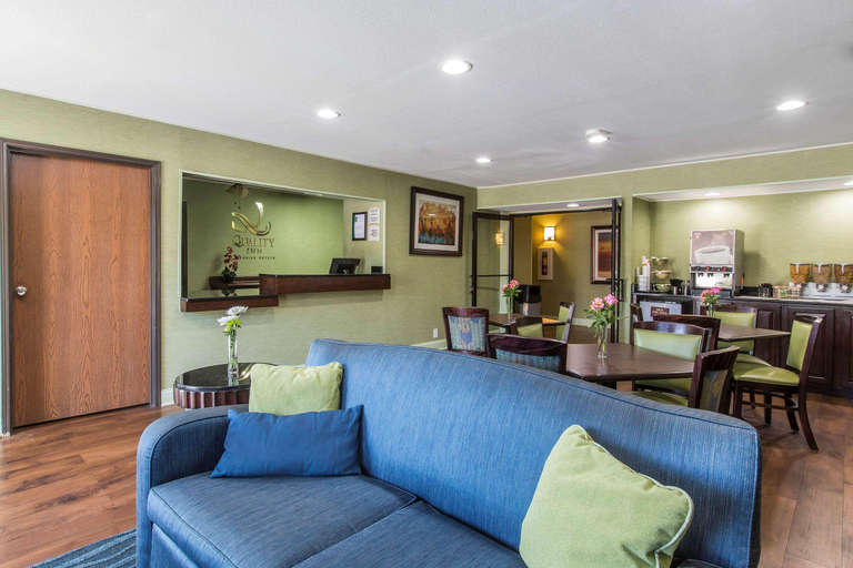 Public Area 2, Quality Inn Cedartown, Polk