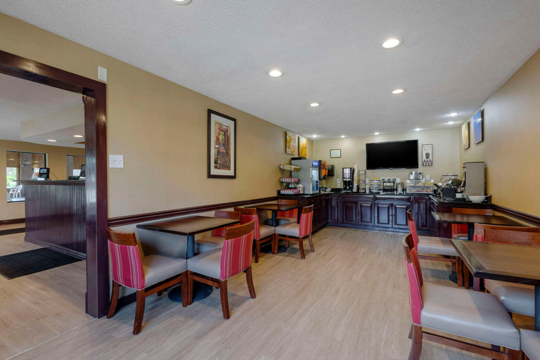 Food & Drinks 5, Comfort Inn Mount Vernon, Morrow