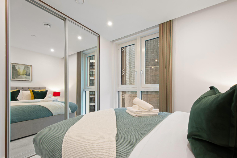 Others 3, One Bedroom apartment in Aldgate, London