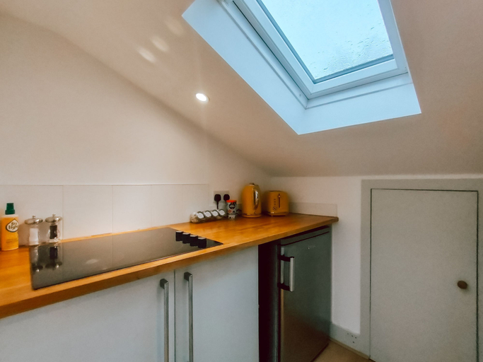 Room 5, The Isabella Studio by Richmond Park, London