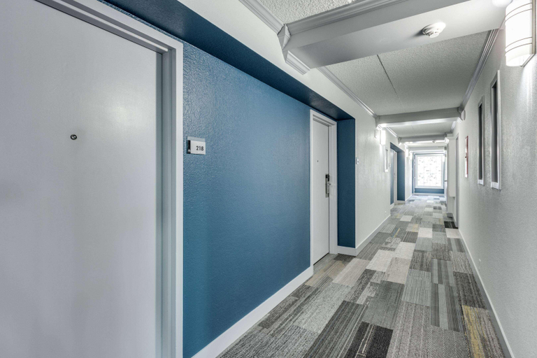 Public Area 3, Days Inn & Suites by Wyndham Spokane, Spokane