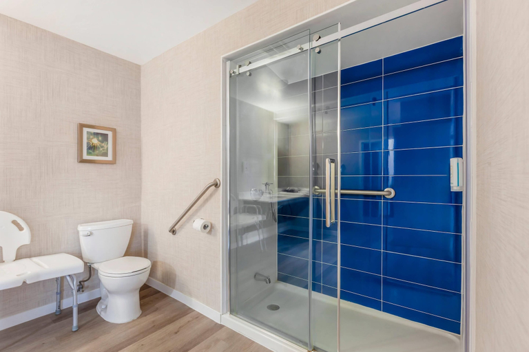 Bathroom 4, Quality Suites Whitby, Durham