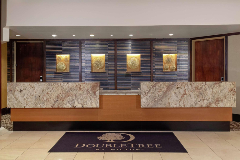 Public Area 5, DoubleTree by Hilton Kansas City - Overland Park, Kansas City