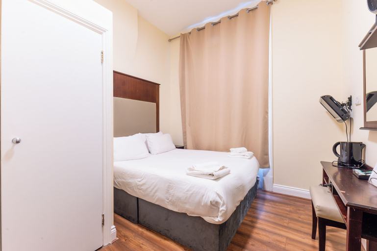 Bedroom 3, Astoria Hotel, London